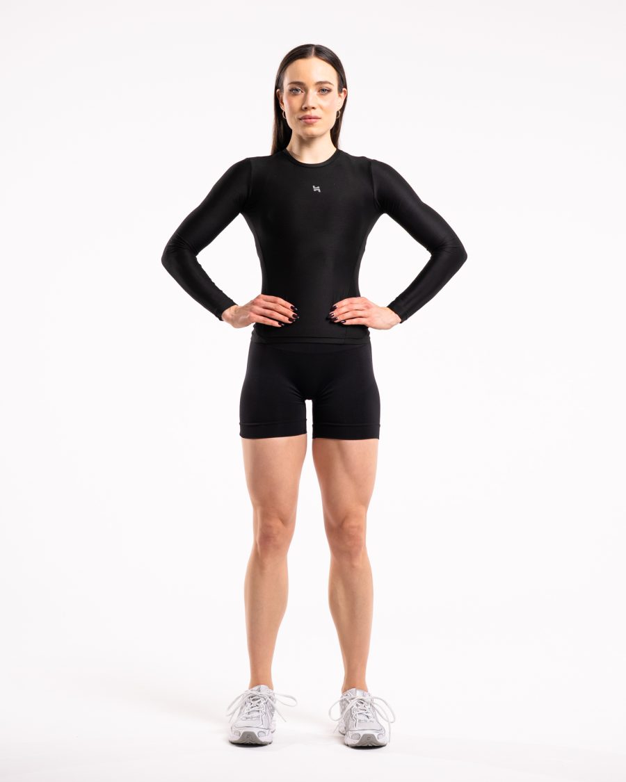 czarna koszulka sportowa damska z długim rękawem. na siłownię, do biegania. czarny longsleeve damski.